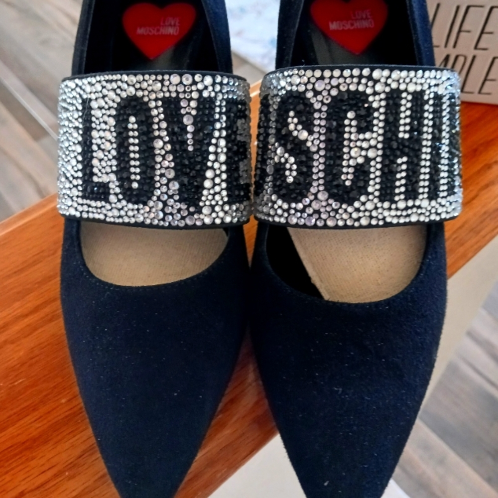 Love Moschino suede high heels. Made in Italy. Size 7.5 Medium heels.